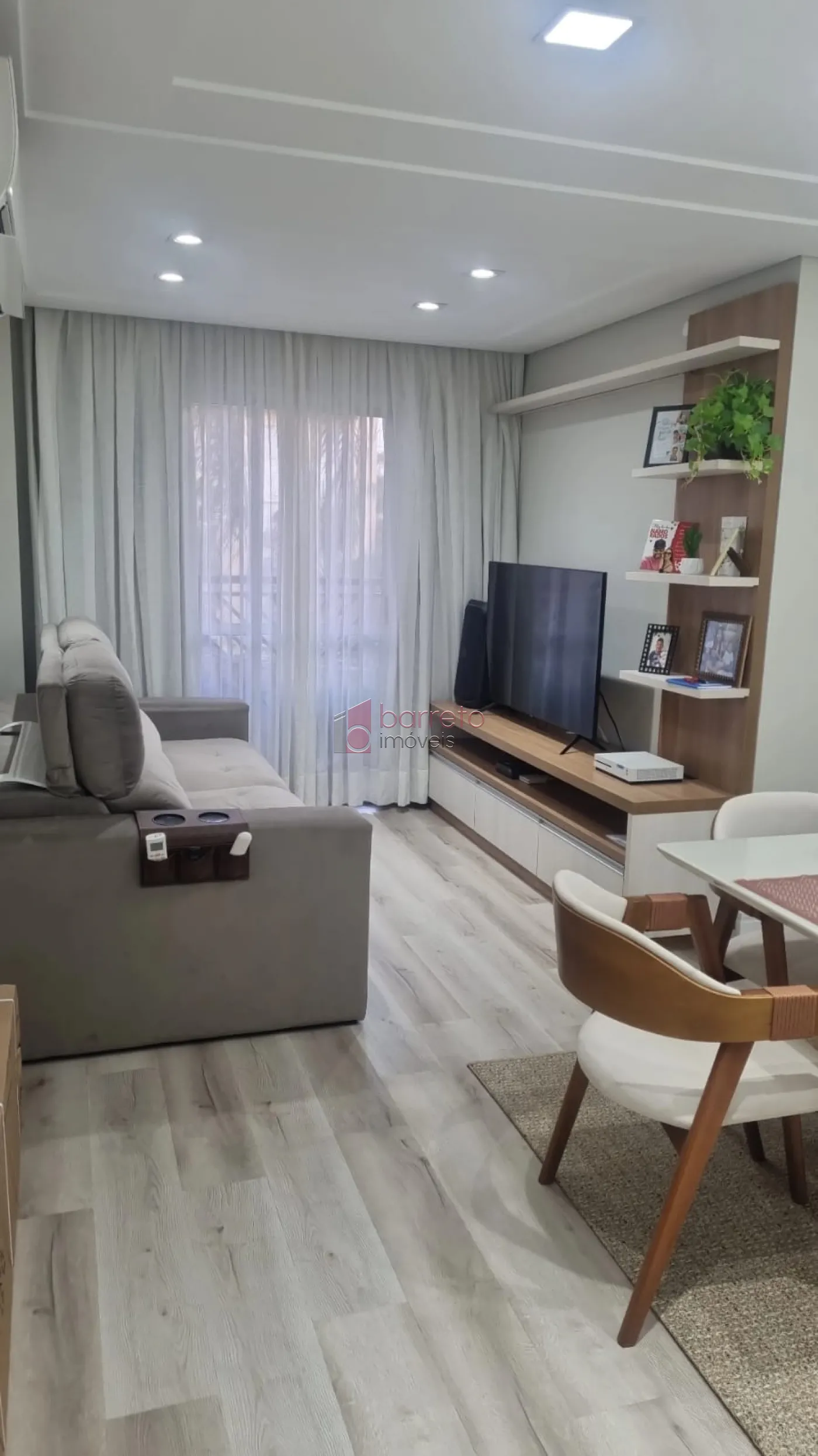APARTAMENTO À VENDA NO CONDOMÍNIO MORADA DO BARÃO EM JUNDIAÍ/SP