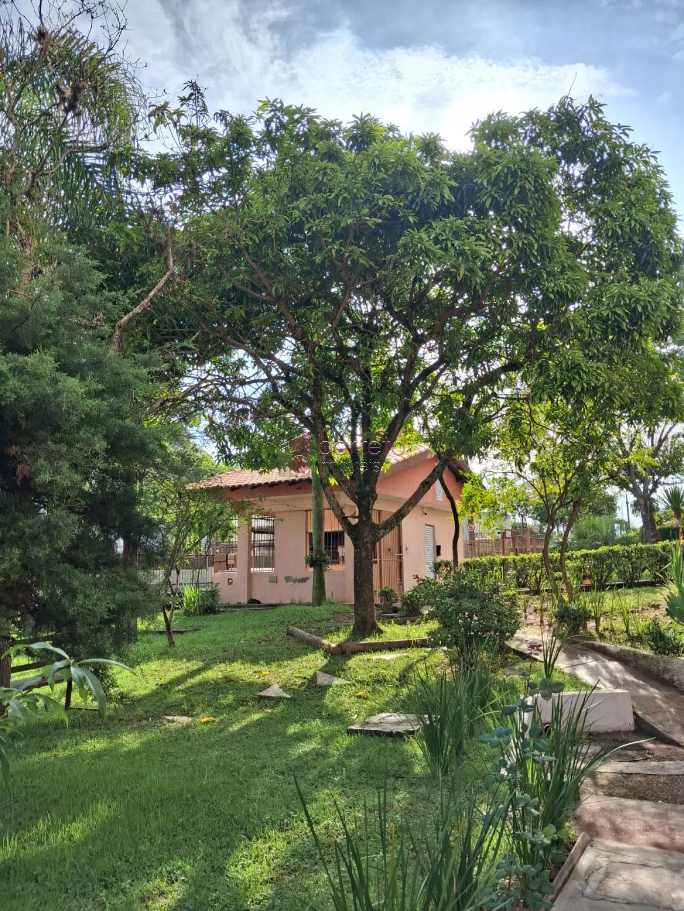 APARTAMENTO PARA LOCAÇÃO NO CONDOMÍNIO CEREJEIRAS – JUNDIAÍ/SP