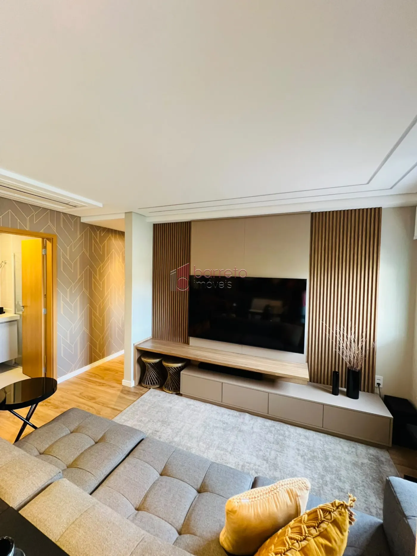 APARTAMENTO MOBILIADO PARA LOCAÇÃO NO CONDOMÍNIO ODEON – JUNDIAÍ/SP