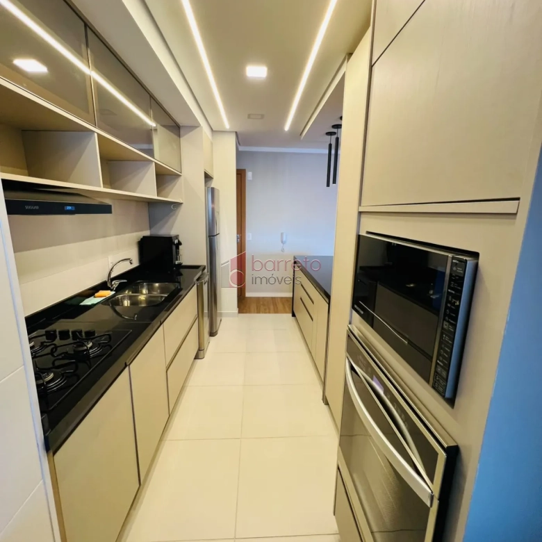 APARTAMENTO MOBILIADO PARA LOCAÇÃO NO CONDOMÍNIO ODEON – JUNDIAÍ/SP
