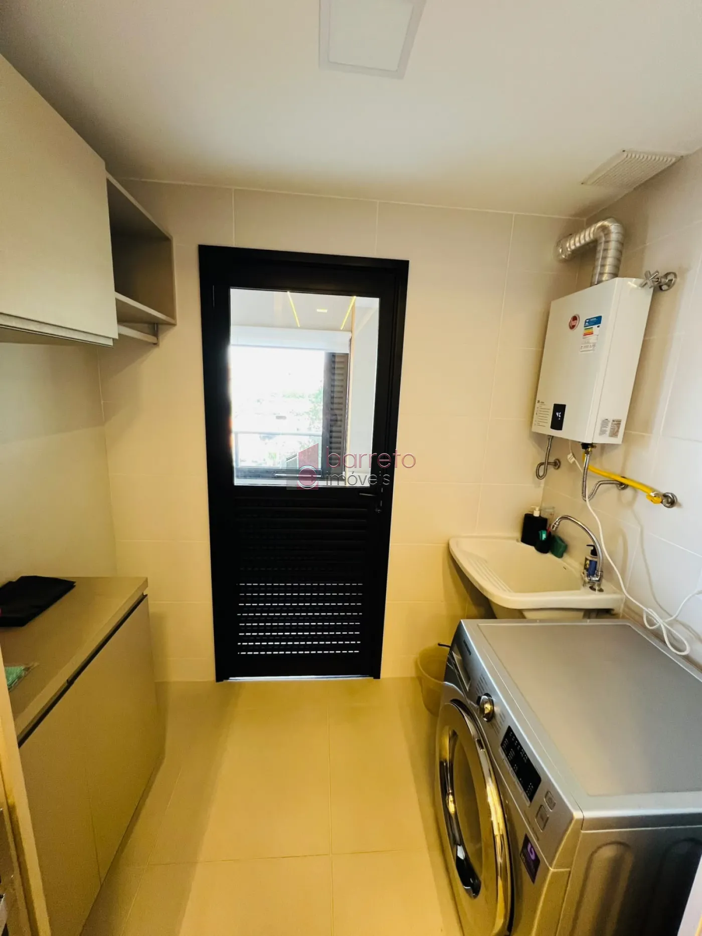 APARTAMENTO MOBILIADO PARA LOCAÇÃO NO CONDOMÍNIO ODEON – JUNDIAÍ/SP