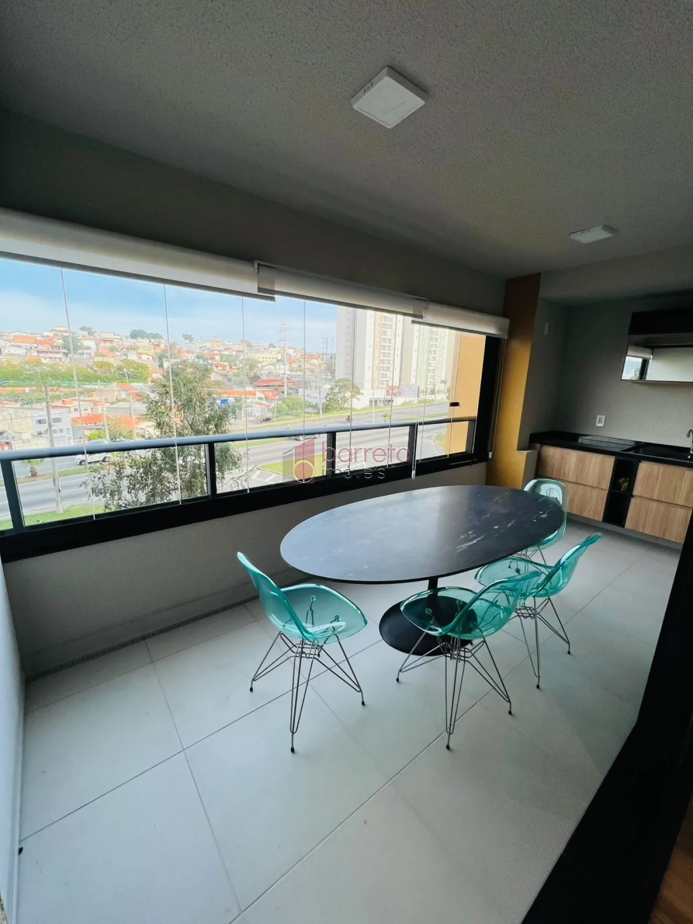 APARTAMENTO MOBILIADO PARA LOCAÇÃO NO CONDOMÍNIO ODEON – JUNDIAÍ/SP