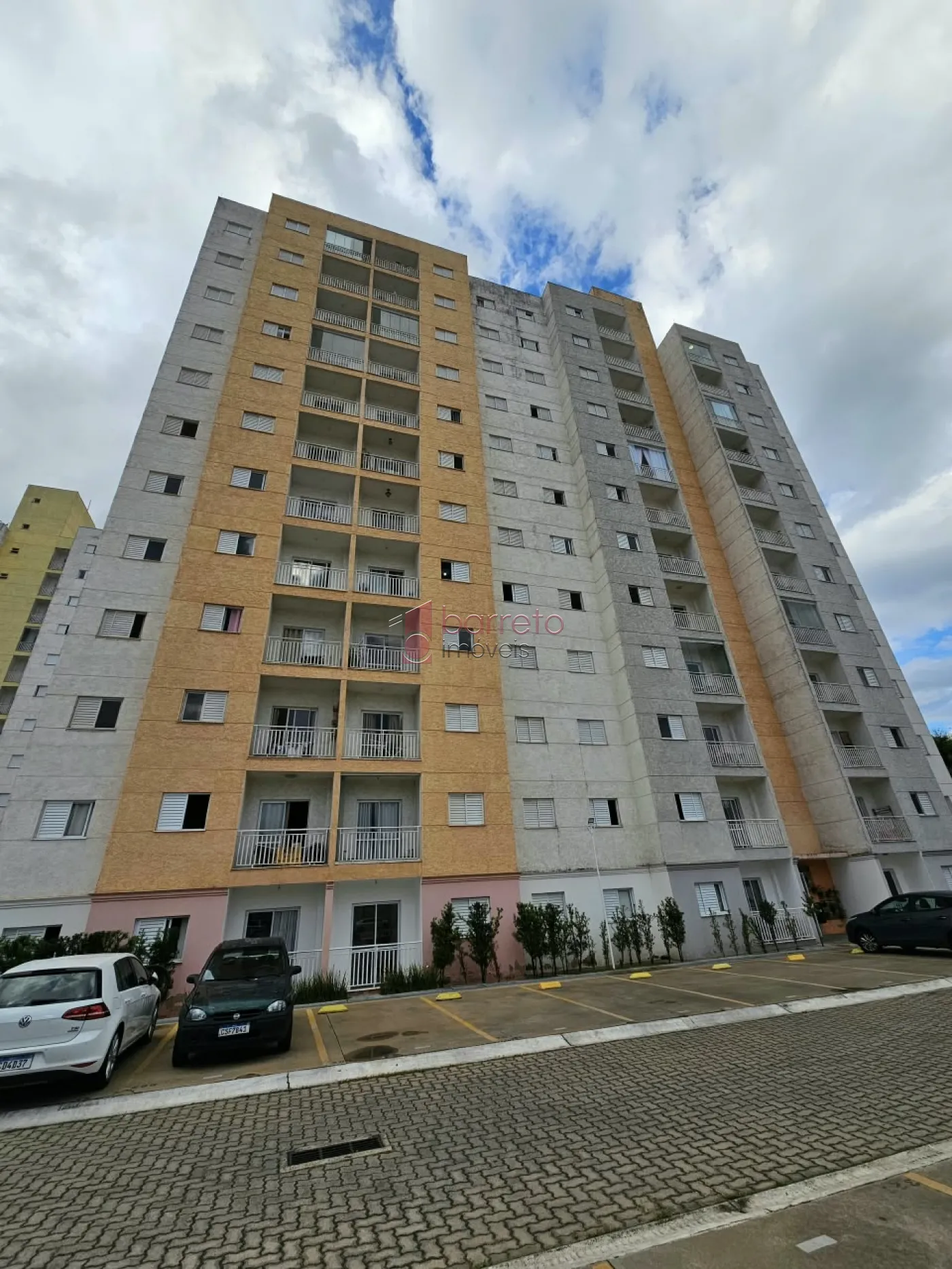 APARTAMENTO SEMI MOBILIADO PARA LOCAÇÃO NO CONDOMÍNIO TULIPAS GARDEN RESIDENCE – JUNDIAÍ/SP