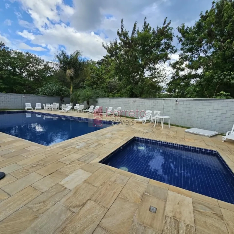 APARTAMENTO SEMI MOBILIADO PARA LOCAÇÃO NO CONDOMÍNIO TULIPAS GARDEN RESIDENCE – JUNDIAÍ/SP