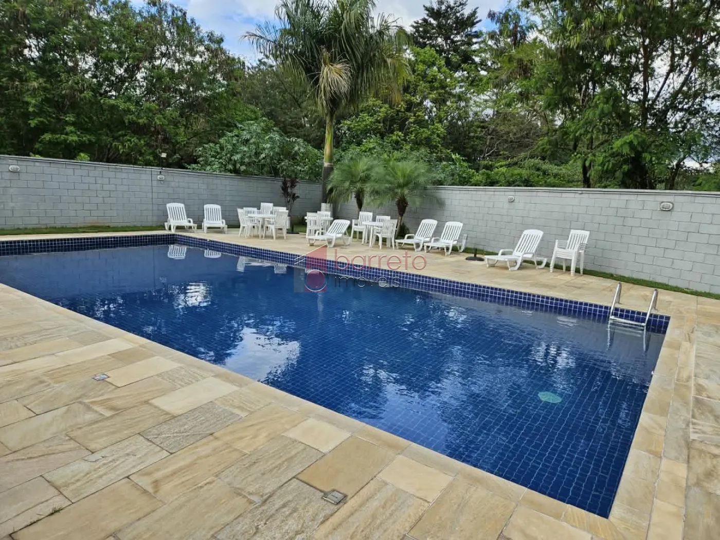 APARTAMENTO SEMI MOBILIADO PARA LOCAÇÃO NO CONDOMÍNIO TULIPAS GARDEN RESIDENCE – JUNDIAÍ/SP