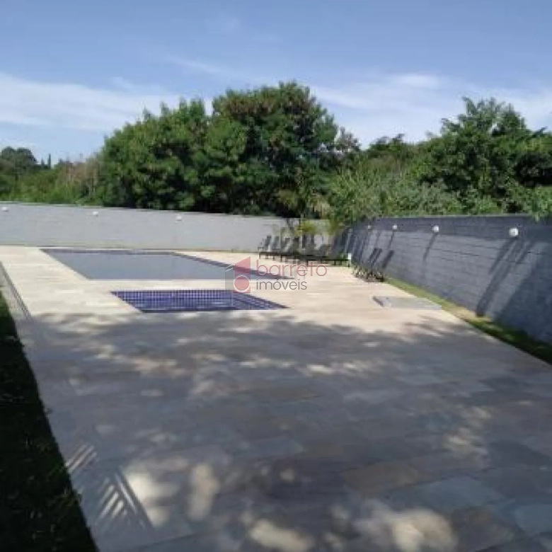 APARTAMENTO SEMI MOBILIADO PARA LOCAÇÃO NO CONDOMÍNIO TULIPAS GARDEN RESIDENCE – JUNDIAÍ/SP