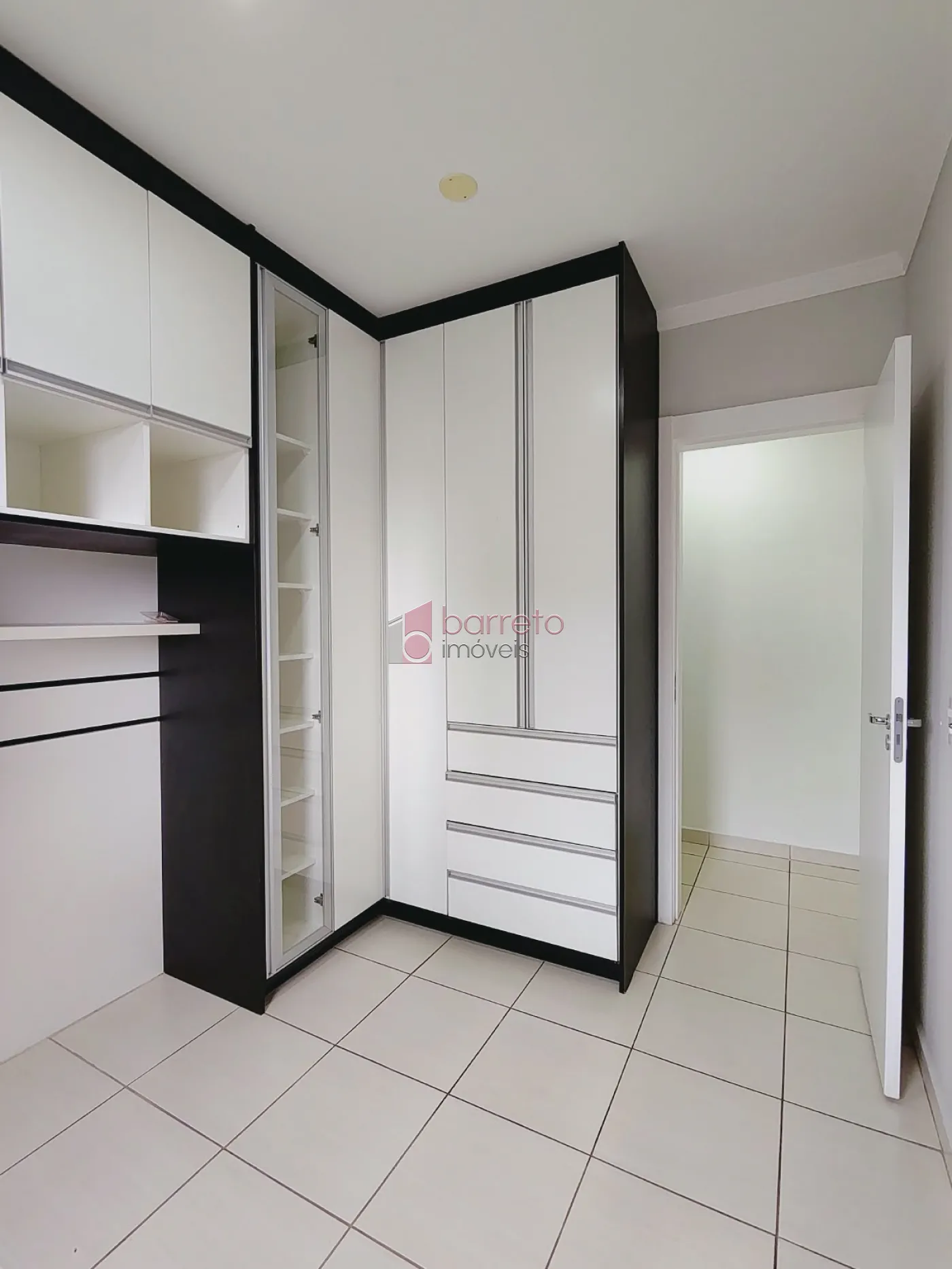 APARTAMENTO À VENDA NO CONDOMÍNIO VISTA PARK EM JUNDIAÍ/SP