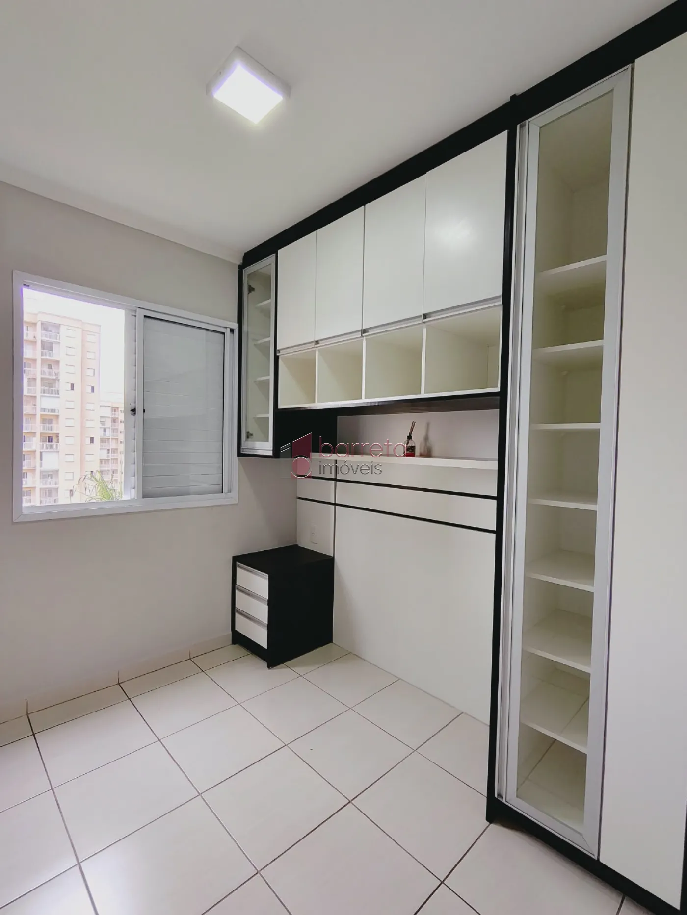 APARTAMENTO À VENDA NO CONDOMÍNIO VISTA PARK EM JUNDIAÍ/SP