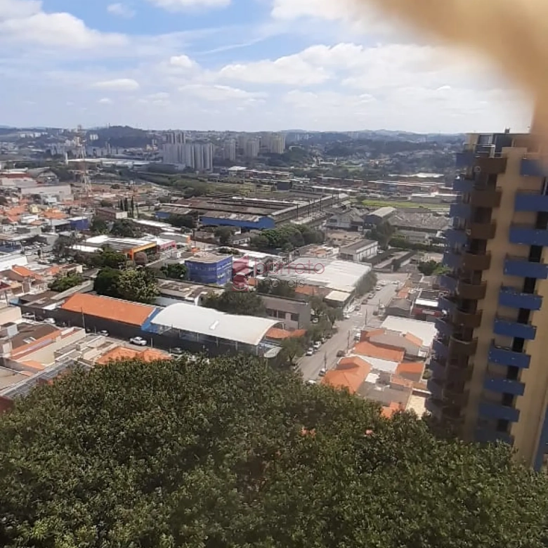 APARTAMENTO À VENDA NO EDIFÍCIO GRANDE AVENIDA NO BAIRRO VILA PROGRESSO EM JUNDIAÍ/SP