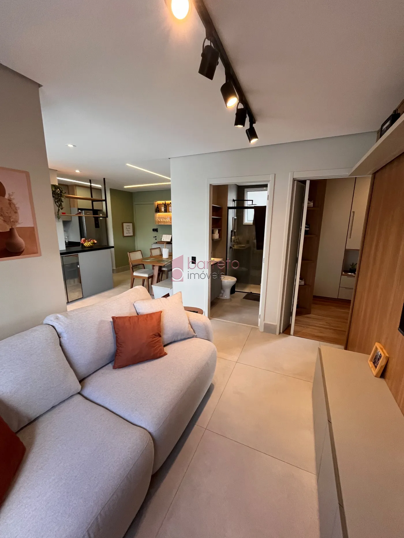 APARTAMENTO À VENDA NO CONDOMÍNIO CENÁRIO VISTAS EM JUNDIAÍ/SP