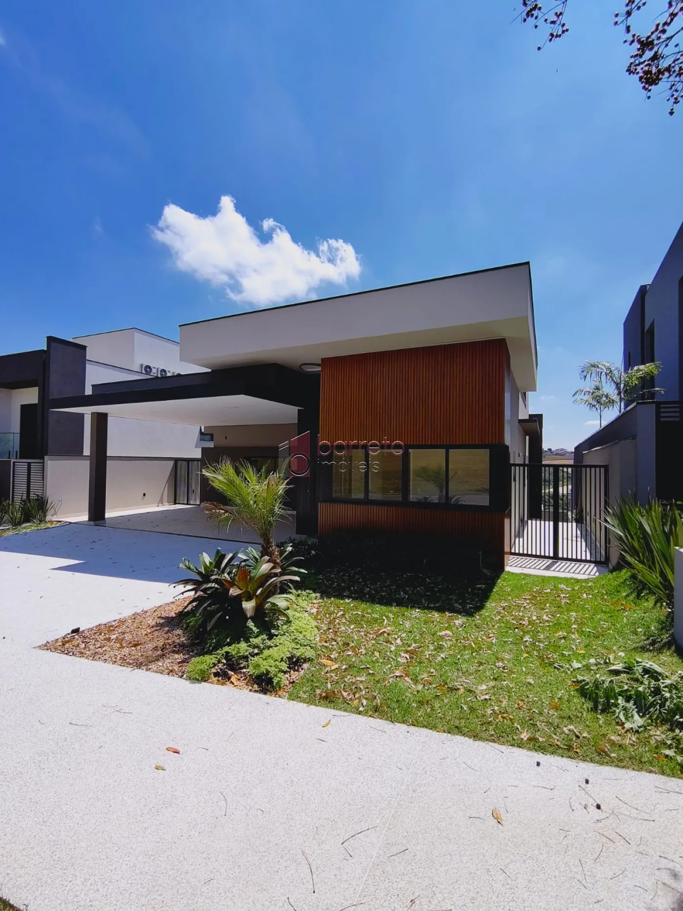 CASA À VENDA NO CONDOMÍNIO ALPHAVILLE 1 EM JUNDIAÍ/SP