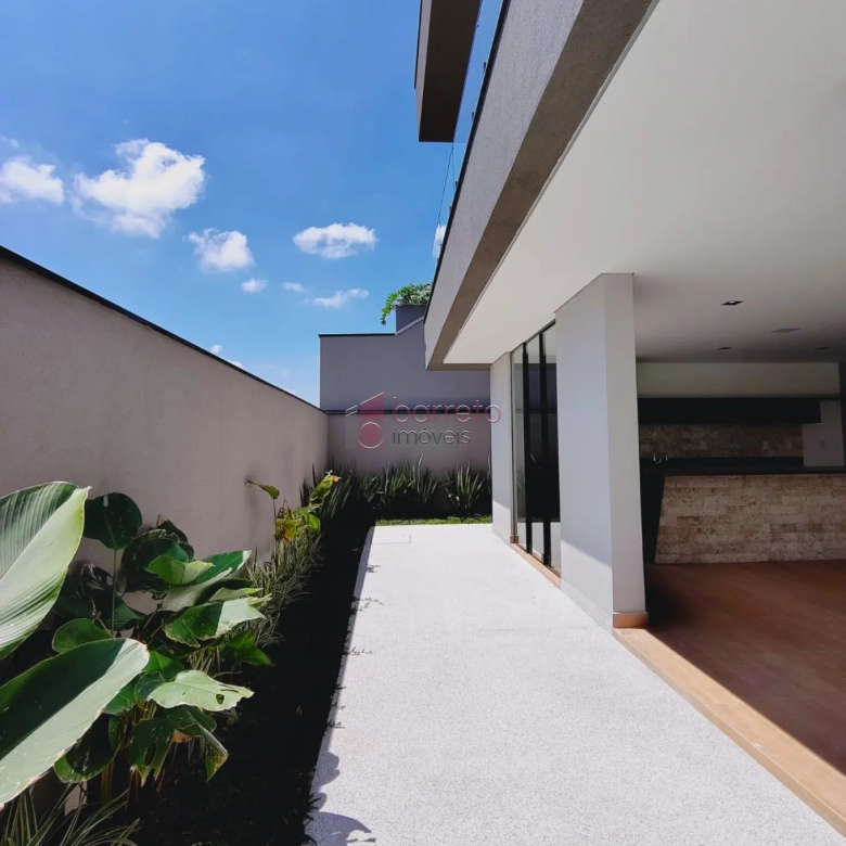 CASA À VENDA NO CONDOMÍNIO ALPHAVILLE 1 EM JUNDIAÍ/SP