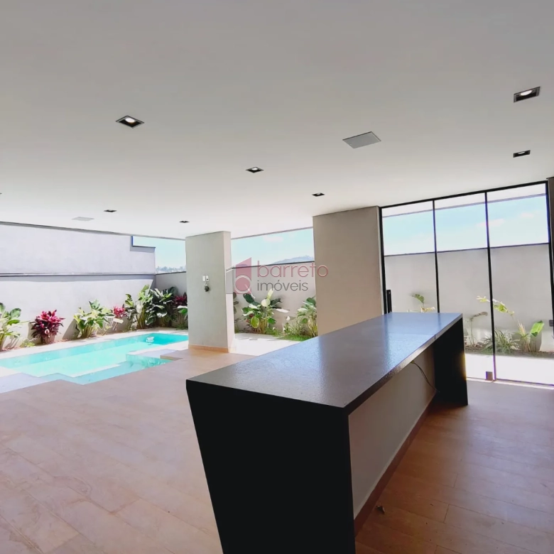 CASA À VENDA NO CONDOMÍNIO ALPHAVILLE 1 EM JUNDIAÍ/SP