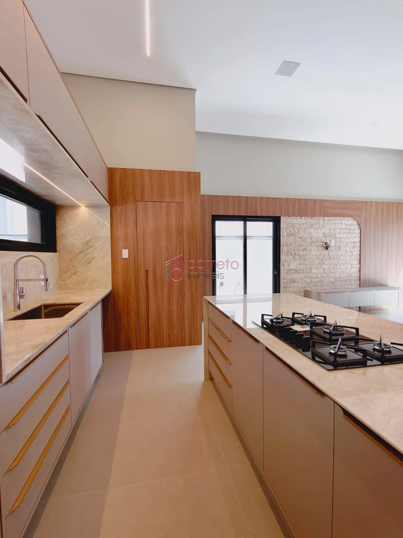 CASA À VENDA NO CONDOMÍNIO ALPHAVILLE 1 EM JUNDIAÍ/SP