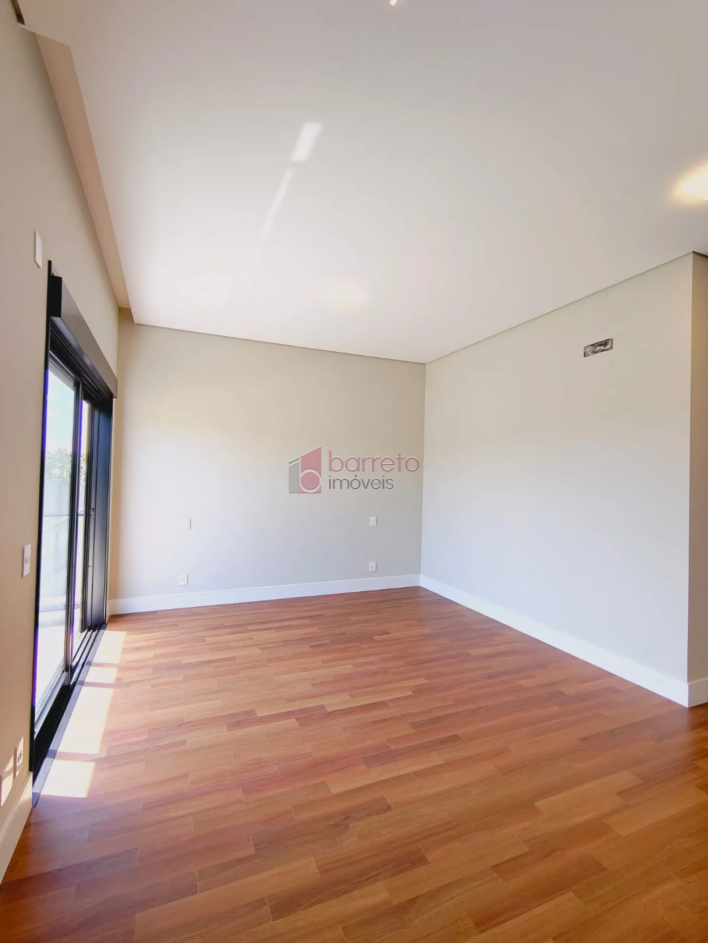 CASA À VENDA NO CONDOMÍNIO ALPHAVILLE 1 EM JUNDIAÍ/SP