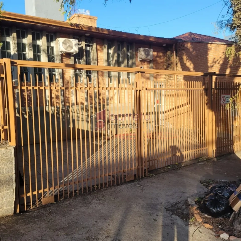 CASA COMERCIAL DISPONÍVEL PARA VENDA NO CENTRO DE JUNDIAÍ- SP