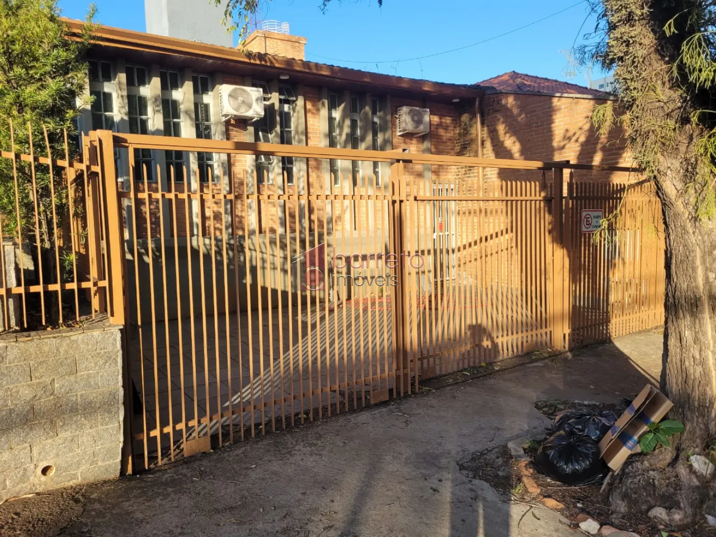 CASA COMERCIAL DISPONÍVEL PARA VENDA NO CENTRO DE JUNDIAÍ- SP