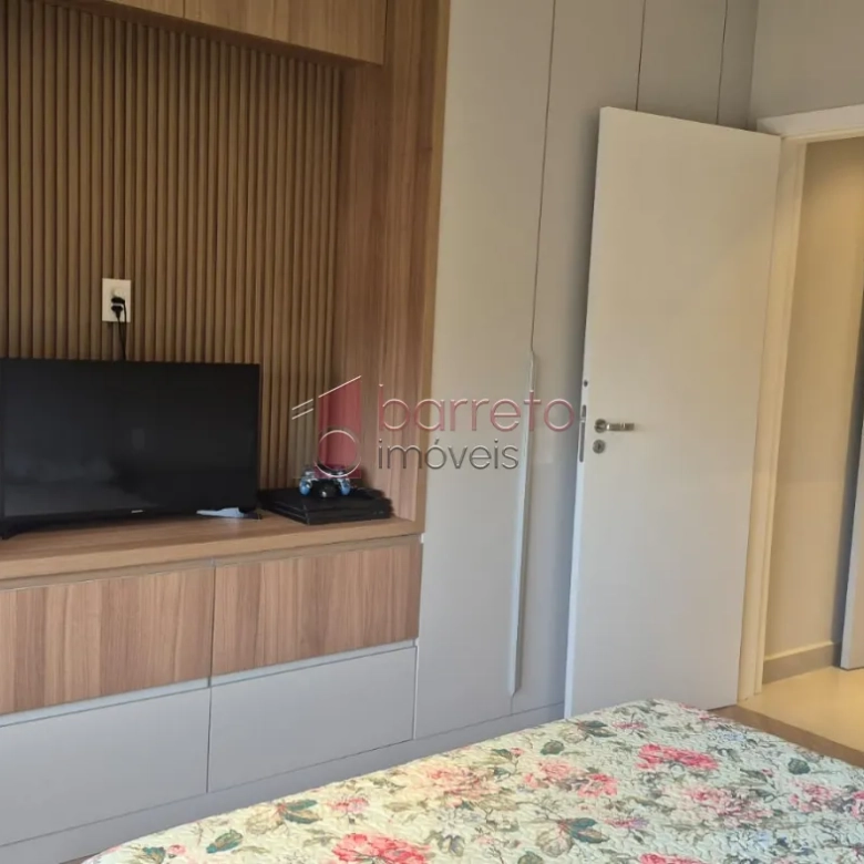CASA COM 04 SUÍTES À VENDA NO CONDOMÍNIO TERRAS DO CAXAMBÚ EM JUNDIAÍ/SP