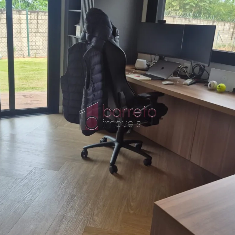 CASA COM 04 SUÍTES À VENDA NO CONDOMÍNIO TERRAS DO CAXAMBÚ EM JUNDIAÍ/SP