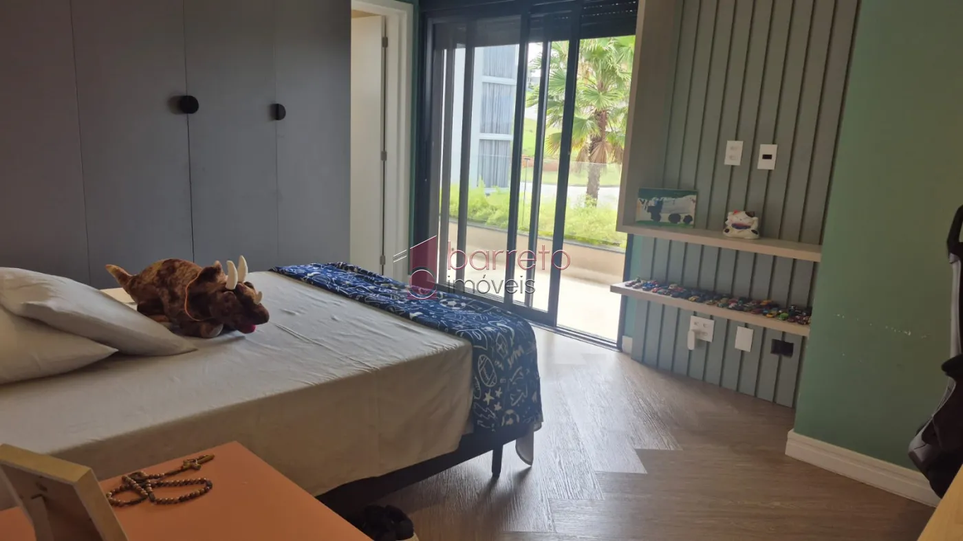 CASA COM 04 SUÍTES À VENDA NO CONDOMÍNIO TERRAS DO CAXAMBÚ EM JUNDIAÍ/SP