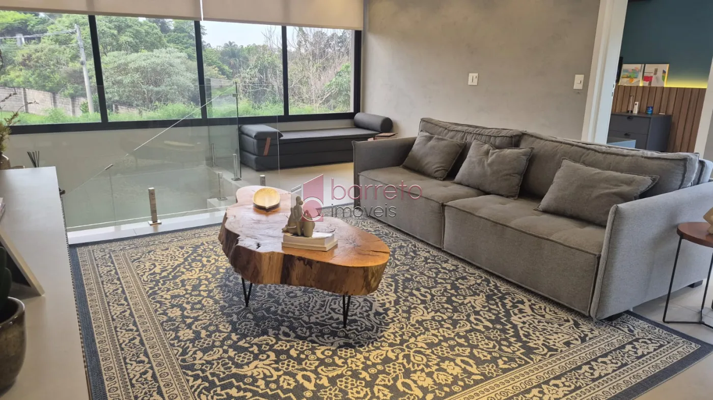 CASA COM 04 SUÍTES À VENDA NO CONDOMÍNIO TERRAS DO CAXAMBÚ EM JUNDIAÍ/SP
