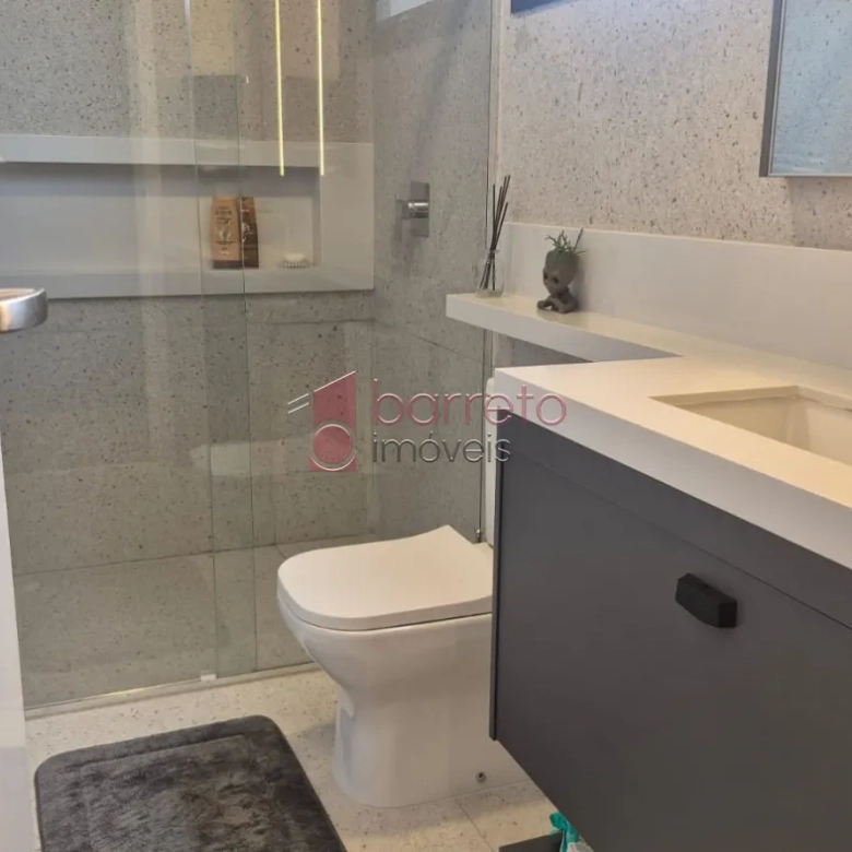 CASA COM 04 SUÍTES À VENDA NO CONDOMÍNIO TERRAS DO CAXAMBÚ EM JUNDIAÍ/SP