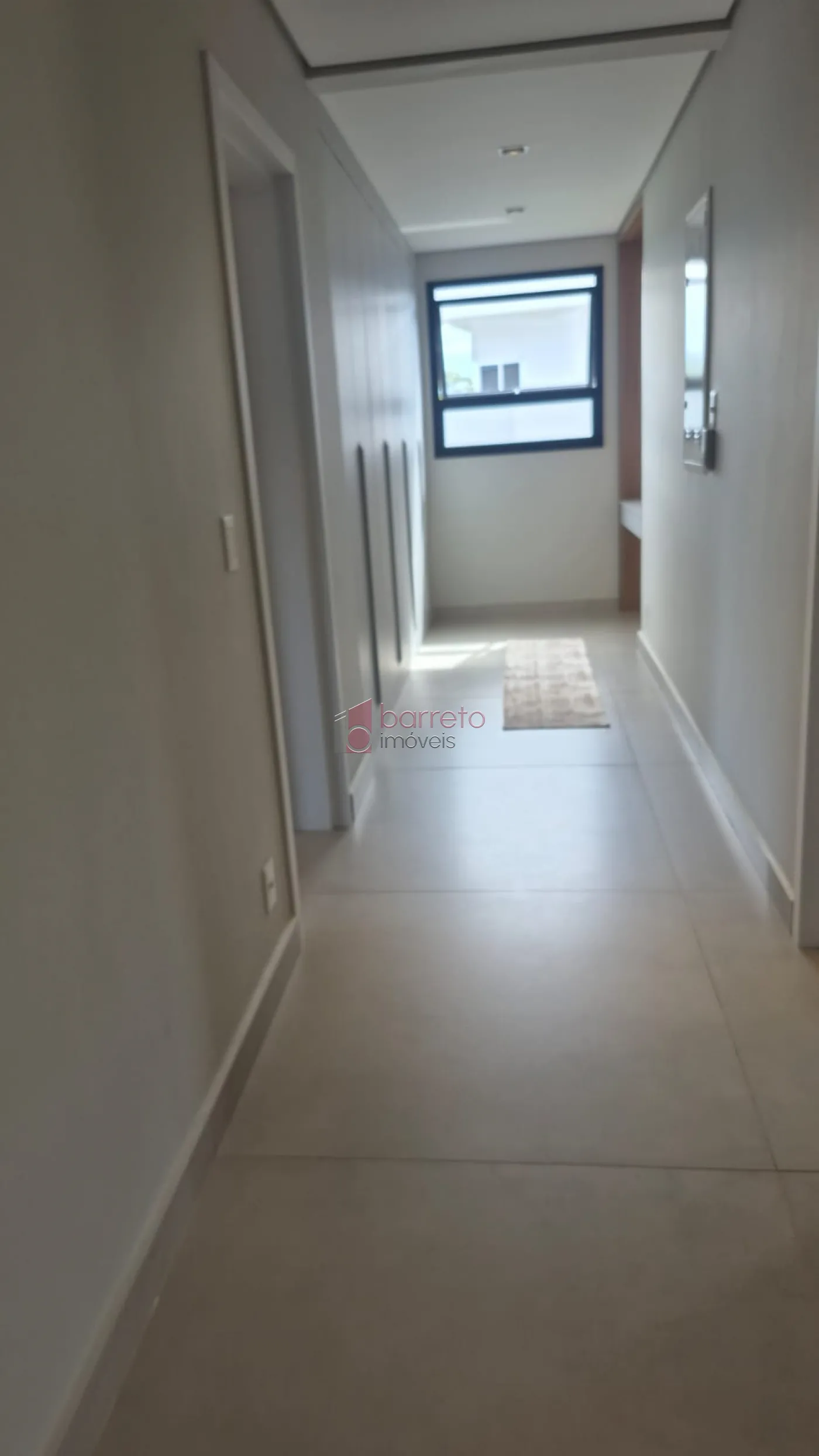 CASA COM 04 SUÍTES À VENDA NO CONDOMÍNIO TERRAS DO CAXAMBÚ EM JUNDIAÍ/SP