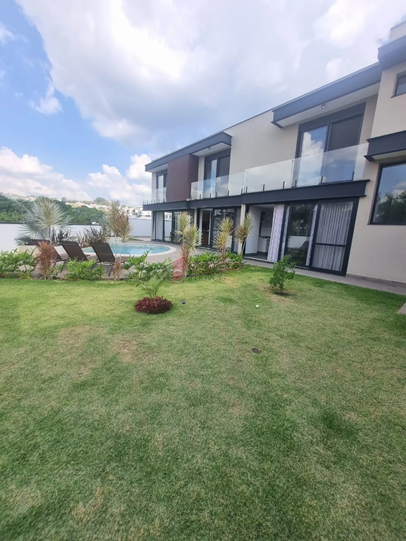 CASA À VENDA – 03 QUARTOS – CONDOMÍNIO BRISAS DO LAGO – JUNDIAÍ/SP