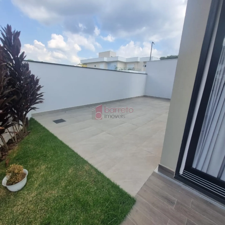 CASA À VENDA – 03 QUARTOS – CONDOMÍNIO BRISAS DO LAGO – JUNDIAÍ/SP