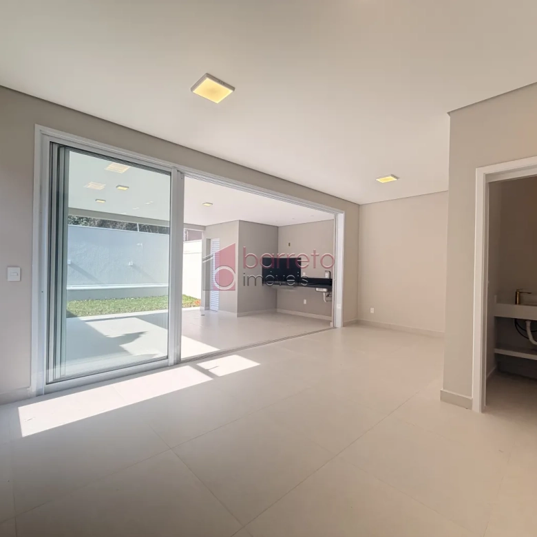 CASA À VENDA – 03 QUARTOS – CONDOMÍNIO VILLA VERDE – JUNDIAÍ/SP