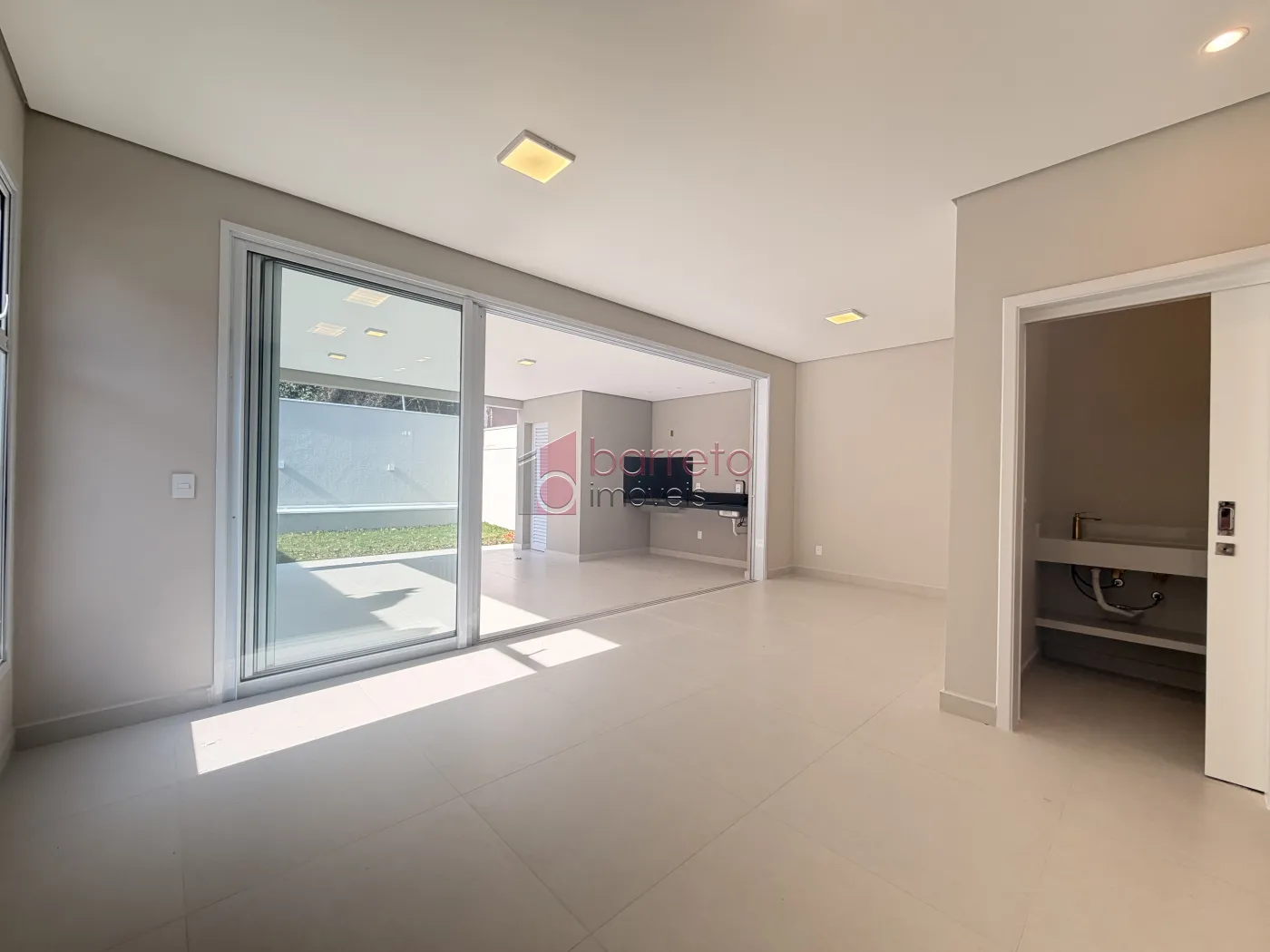 CASA À VENDA – 03 QUARTOS – CONDOMÍNIO VILLA VERDE – JUNDIAÍ/SP