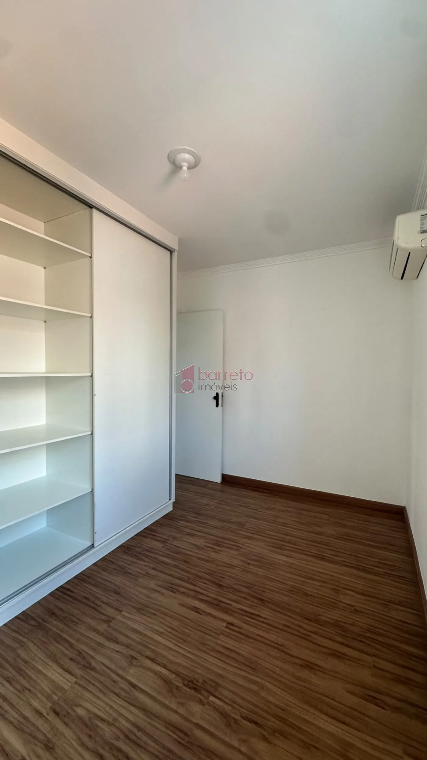 CASA PARA VENDA E LOCAÇÃO NO CONDOMÍNIO RESIDENCIAL DAS PALMEIRAS EM JUNDIAÍ/SP