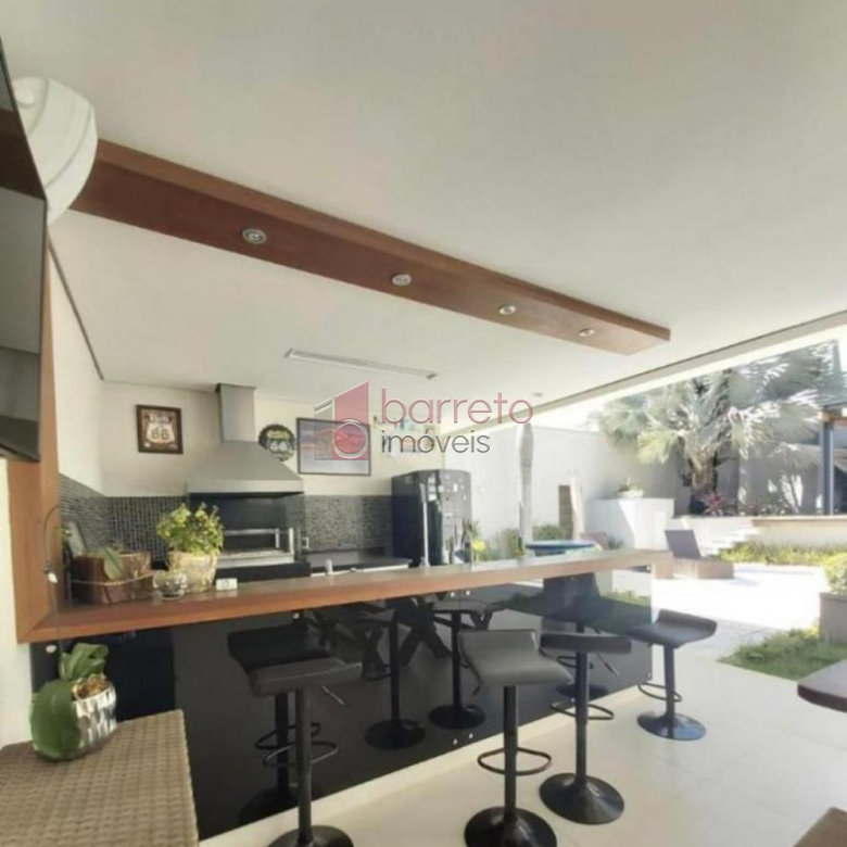 CASA MOBILIADA PARA VENDA E LOCAÇÃO NO CONDOMÍNIO TERRAS DE SÃO CARLOS – JUNDIAÍ/SP
