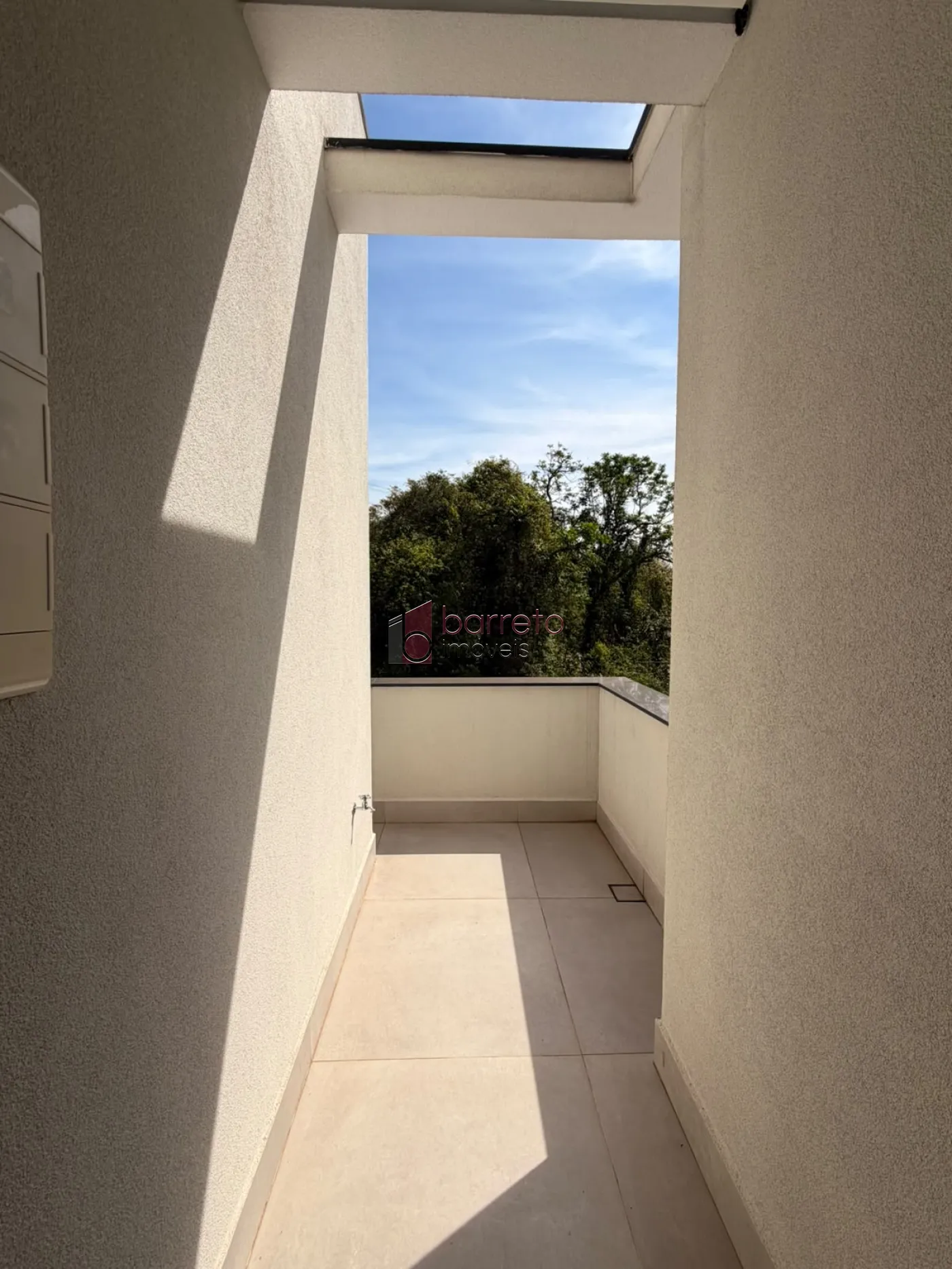 CASA SOBRADO COM 03 SUÍTES À VENDA PORTEIRA FECHADA NO CONDOMÍNIO RESERVA DA MATA – JUNDIAÍ/SP