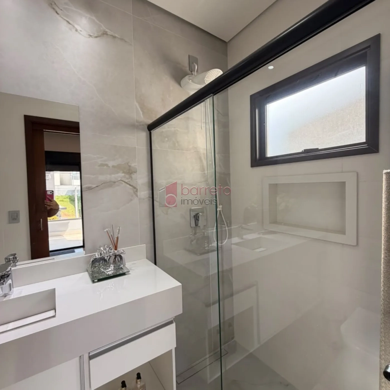 CASA SOBRADO COM 03 SUÍTES À VENDA PORTEIRA FECHADA NO CONDOMÍNIO RESERVA DA MATA – JUNDIAÍ/SP