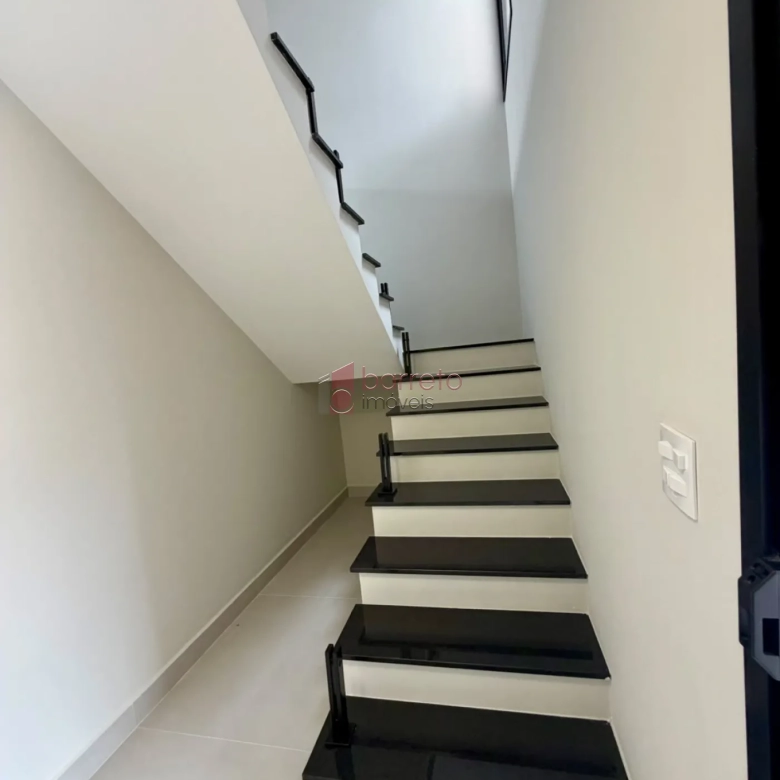 SOBRADO À VENDA – 03 QUARTOS – CONDOMÍNIO RESERVA ERMIDA II – JUNDIAÍ/SP