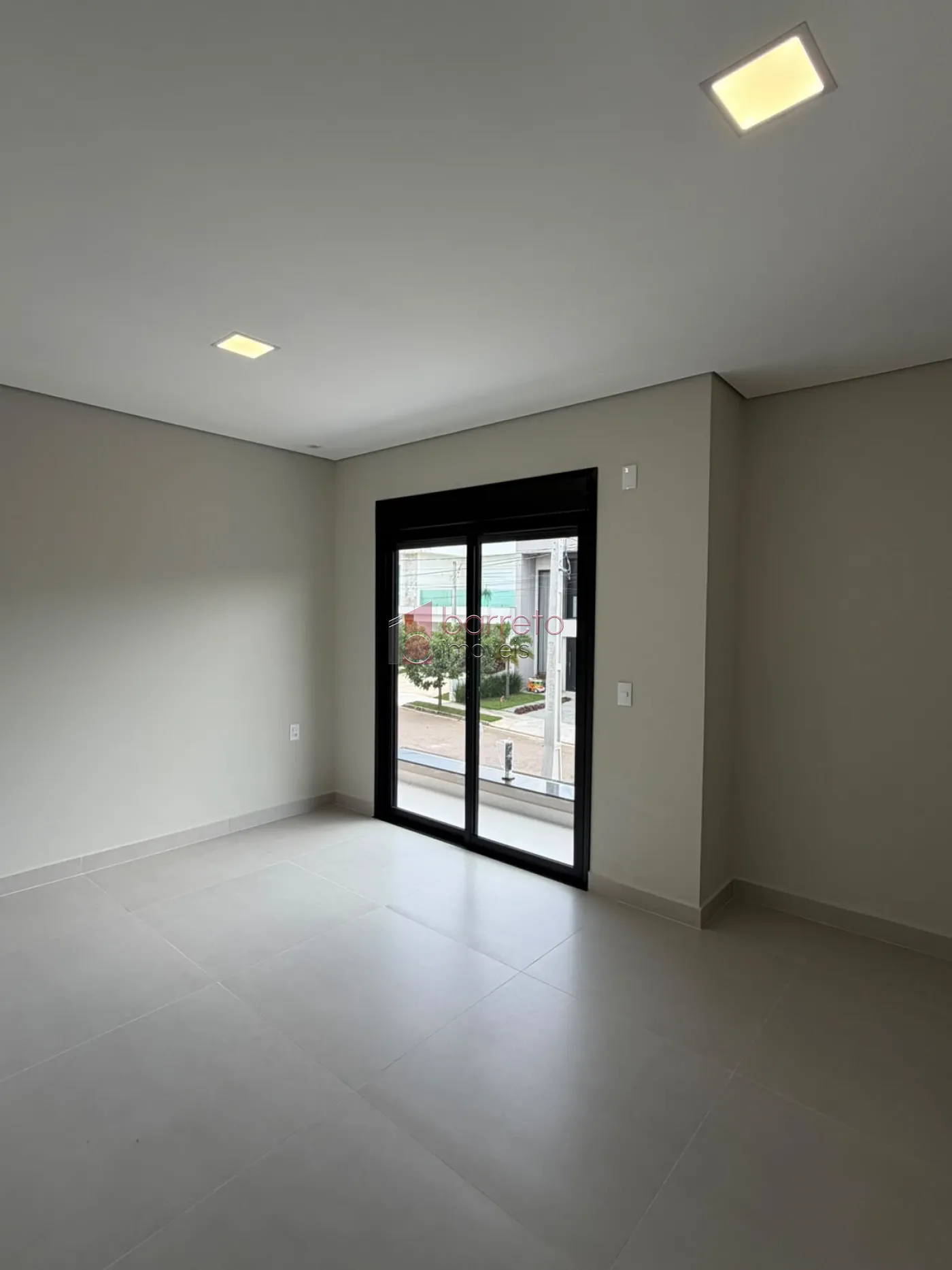 SOBRADO À VENDA – 03 QUARTOS – CONDOMÍNIO RESERVA ERMIDA II – JUNDIAÍ/SP