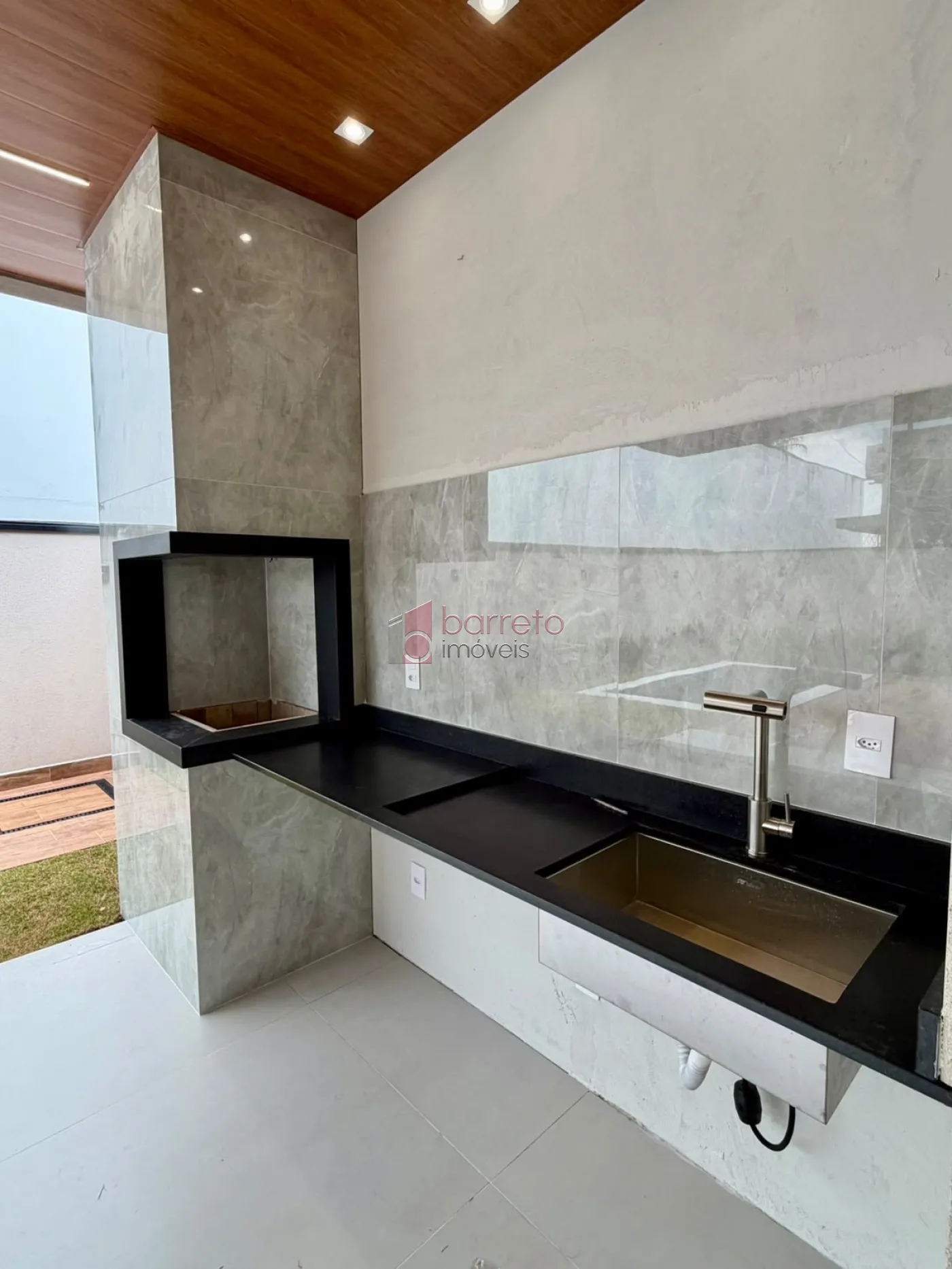 SOBRADO À VENDA – 03 QUARTOS – CONDOMÍNIO RESERVA ERMIDA II – JUNDIAÍ/SP