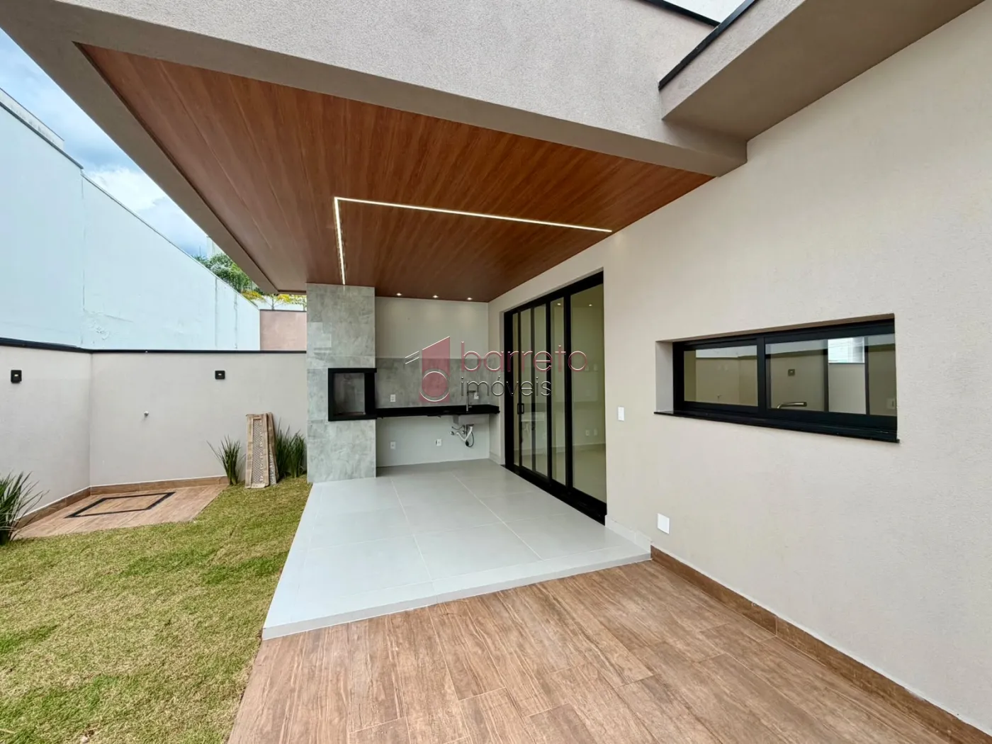 SOBRADO À VENDA – 03 QUARTOS – CONDOMÍNIO RESERVA ERMIDA II – JUNDIAÍ/SP