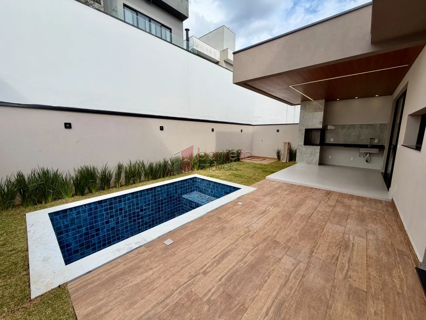 SOBRADO À VENDA – 03 QUARTOS – CONDOMÍNIO RESERVA ERMIDA II – JUNDIAÍ/SP