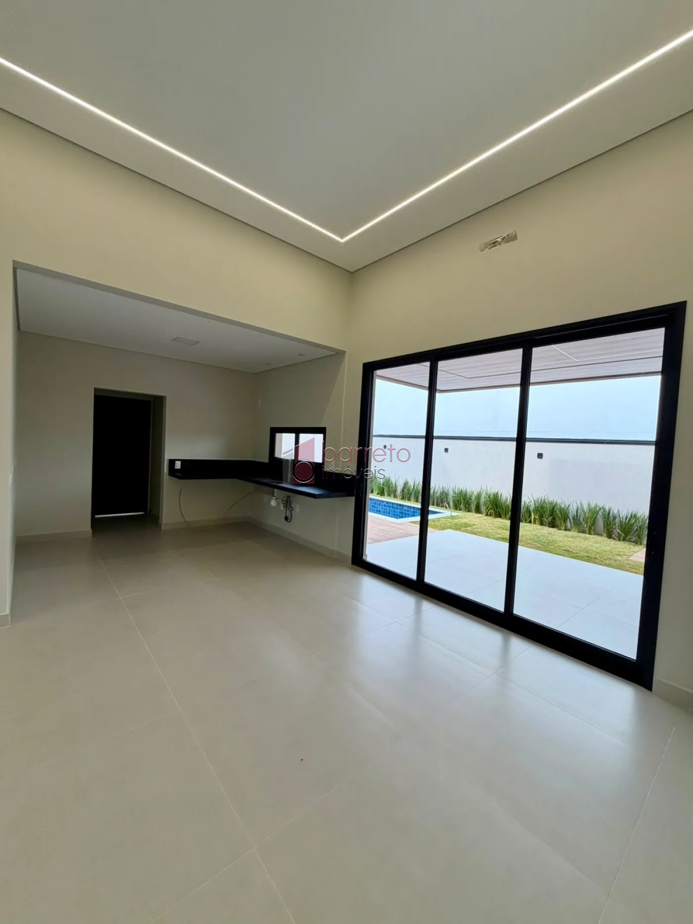 SOBRADO À VENDA – 03 QUARTOS – CONDOMÍNIO RESERVA ERMIDA II – JUNDIAÍ/SP