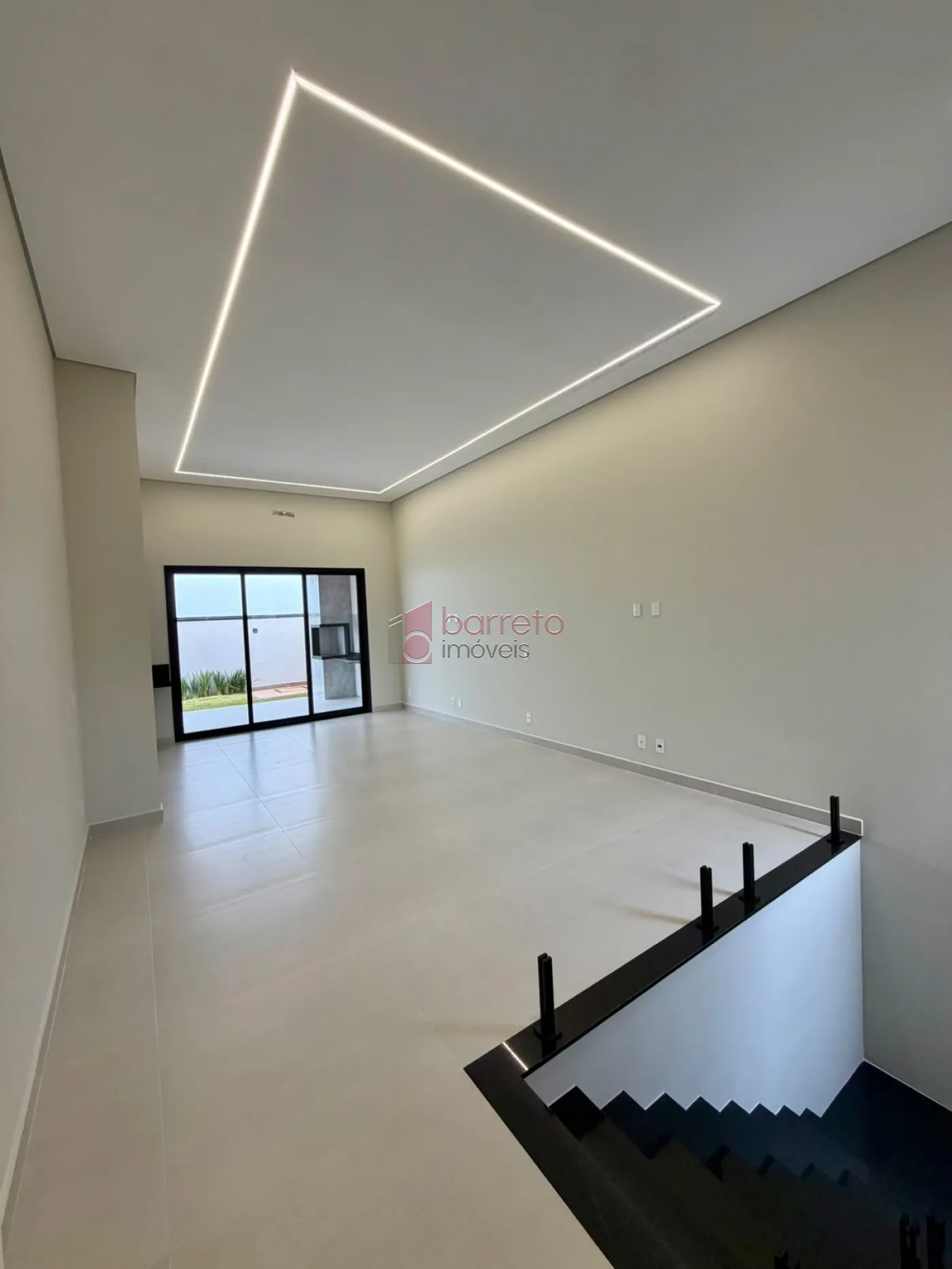SOBRADO À VENDA – 03 QUARTOS – CONDOMÍNIO RESERVA ERMIDA II – JUNDIAÍ/SP
