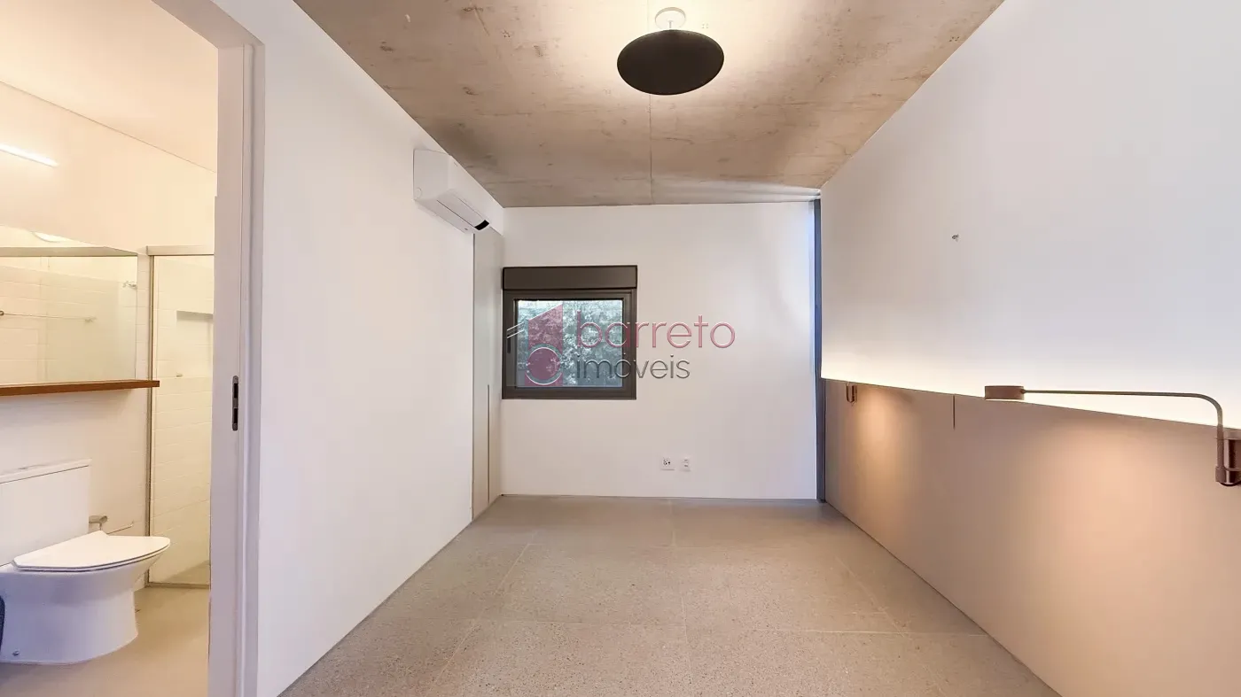 CASA À VENDA NO CONDOMÍNIO PORTAL DO PARAÍSO II – JUNDIAÍ/SP
