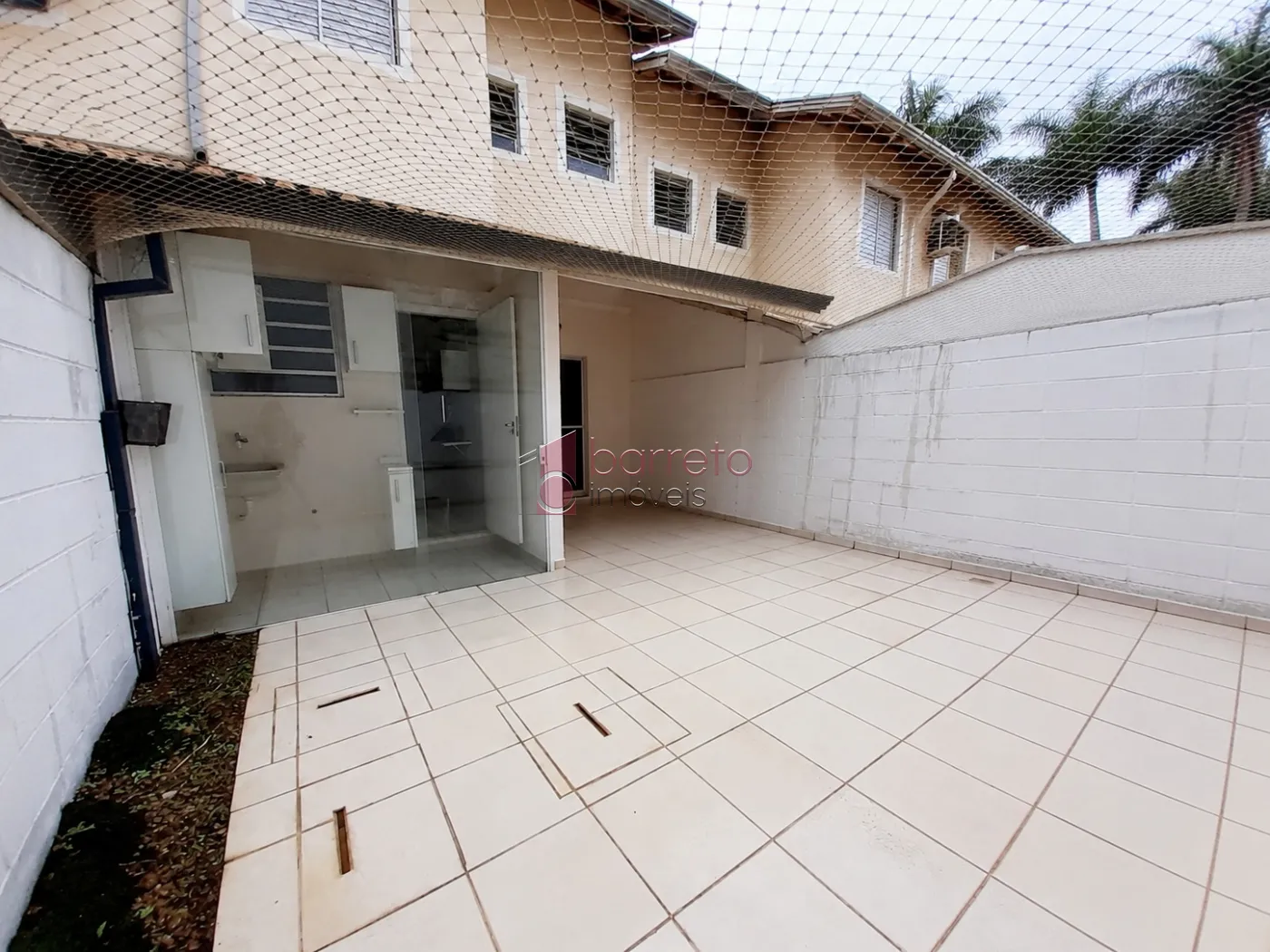 CASA À VENDA NO CONDOMÍNIO VILLAGE JARDIM DE VERSAILLES – VILA RAMI – JUNDIAÍ/SP