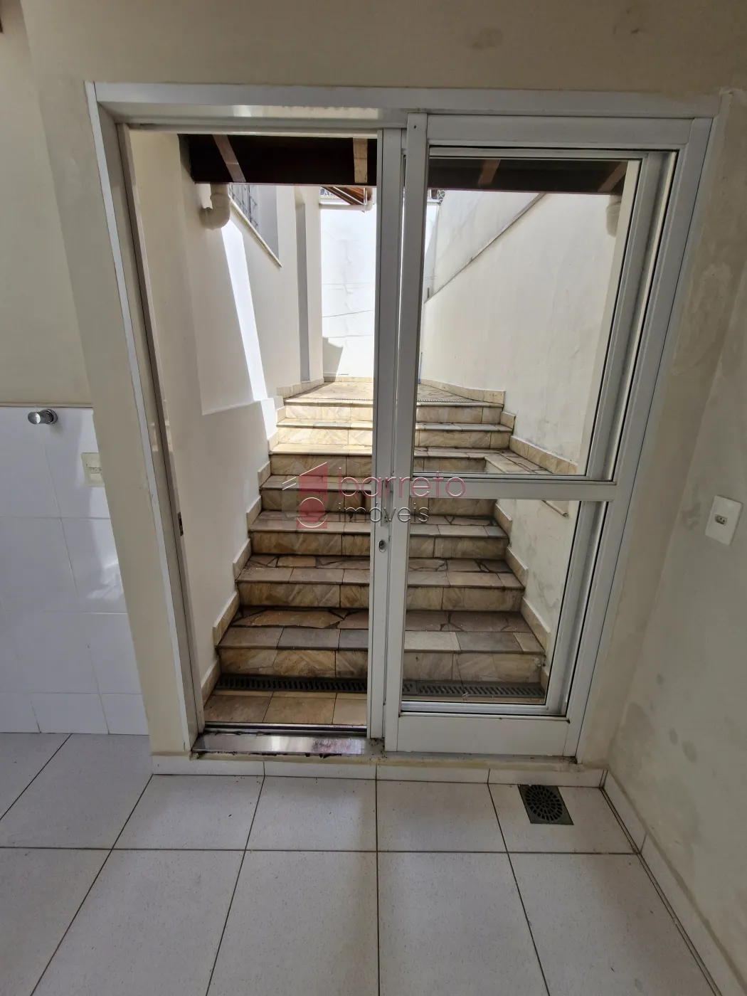 CASA TÉRREA PARA LOCAÇÃO NO BAIRRO ANHANGABAU – JUNDIAÍ/SP