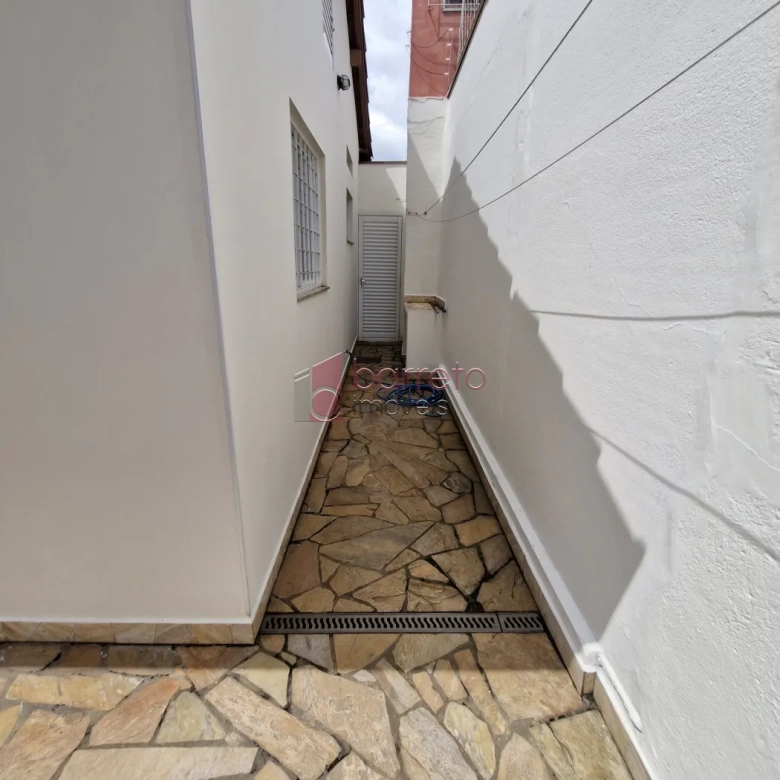 CASA TÉRREA PARA LOCAÇÃO NO BAIRRO ANHANGABAU – JUNDIAÍ/SP