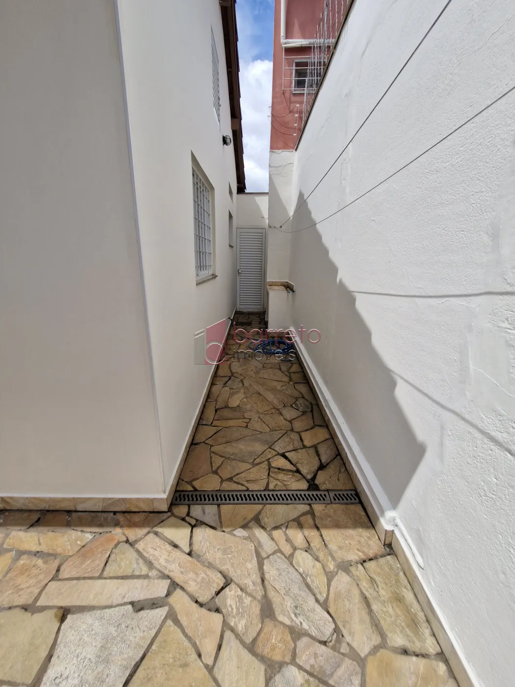 CASA TÉRREA PARA LOCAÇÃO NO BAIRRO ANHANGABAU – JUNDIAÍ/SP