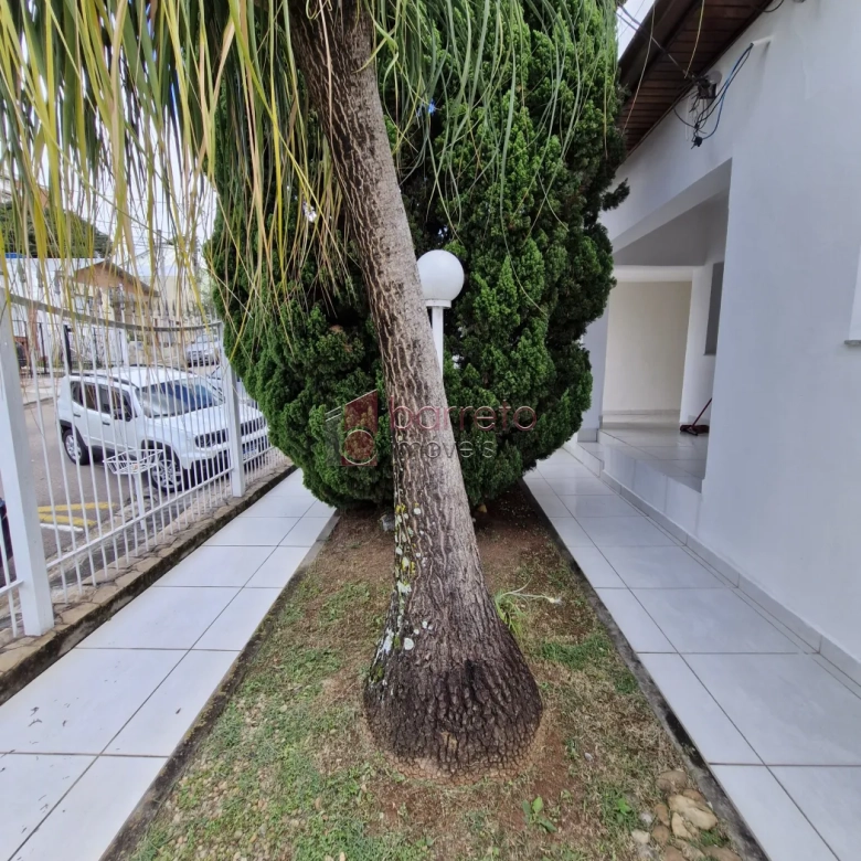 CASA TÉRREA PARA LOCAÇÃO NO BAIRRO ANHANGABAU – JUNDIAÍ/SP