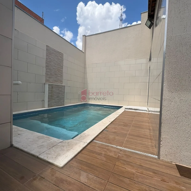 CASA TÉRREA À VENDA NO BAIRRO VILA HORTOLÂNDIA  EM JUNDIAÍ/SP