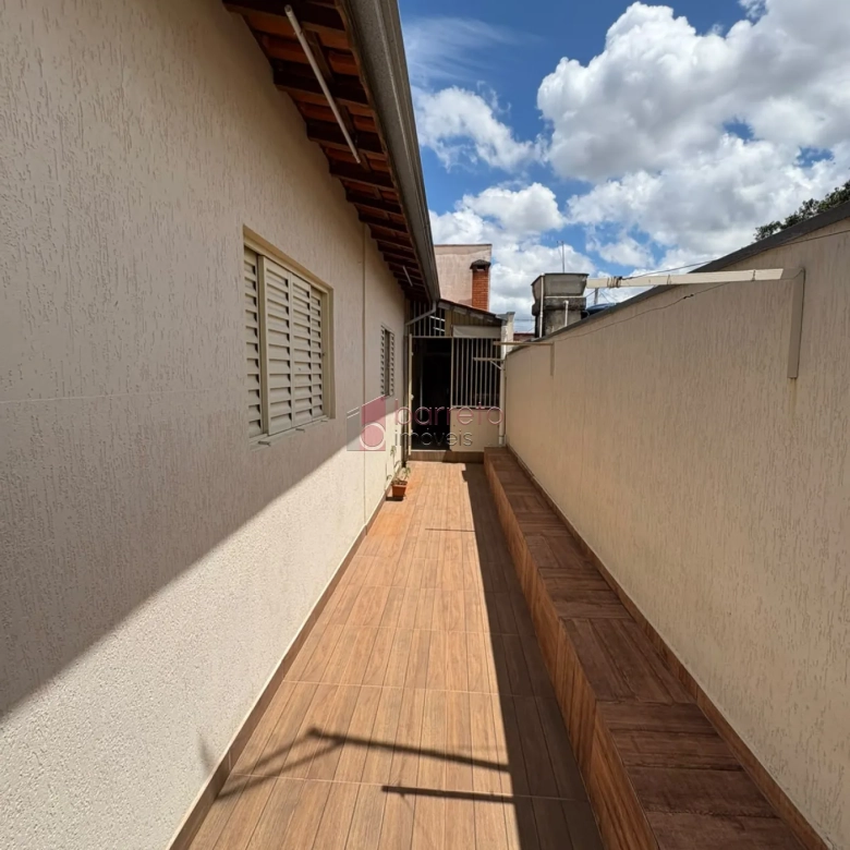 CASA TÉRREA À VENDA NO BAIRRO VILA HORTOLÂNDIA  EM JUNDIAÍ/SP